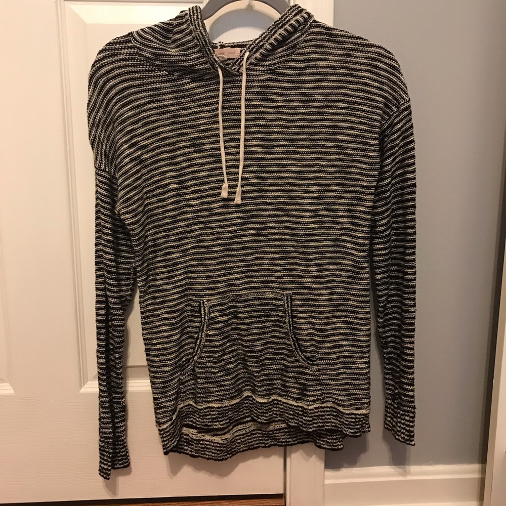 Long Sleeve Sweater with Hood